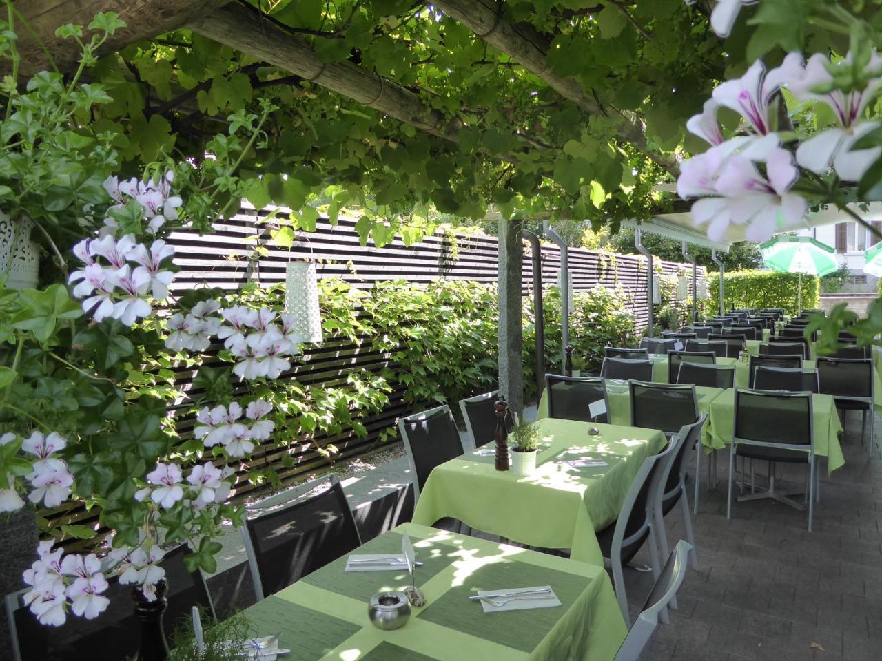 Gasthof Pizzeria Weingarten Affoltern Am Albis Bagian luar foto