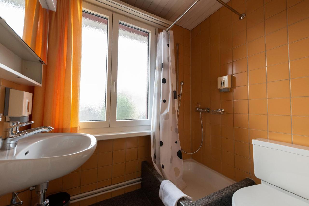 Gasthof Pizzeria Weingarten Affoltern Am Albis Bagian luar foto
